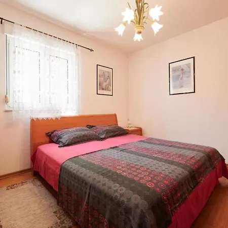 Apartment Viktoria *