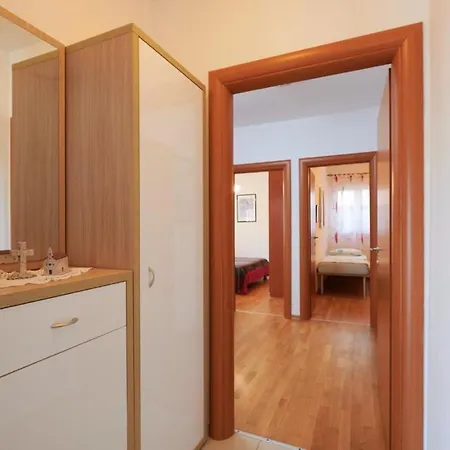 Apartment Viktoria *